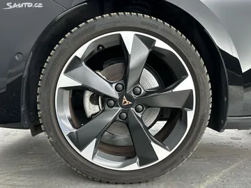 Car image 31