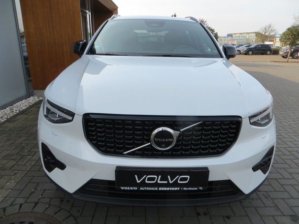 Volvo XC40 B3 Plus Dark 120 kW image number 6