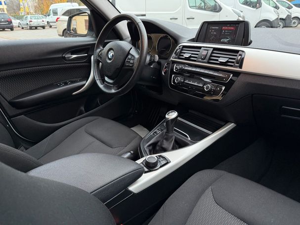 BMW 118i 100 kW image number 17