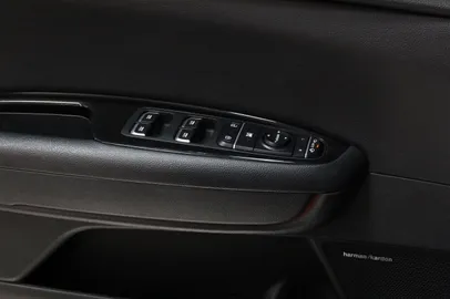 Car image 33