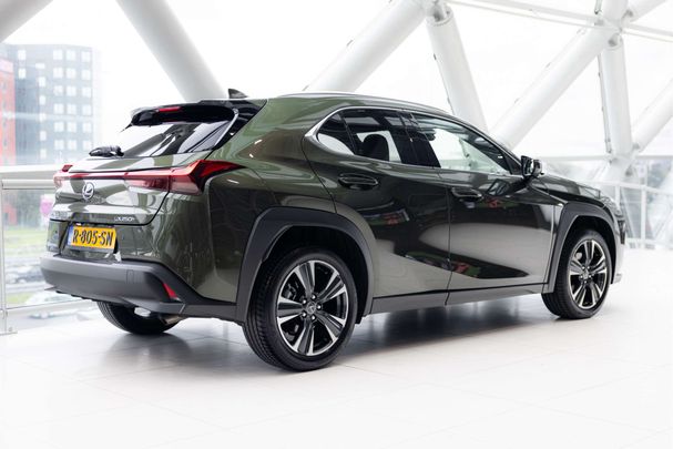 Lexus UX 250h 135 kW image number 23