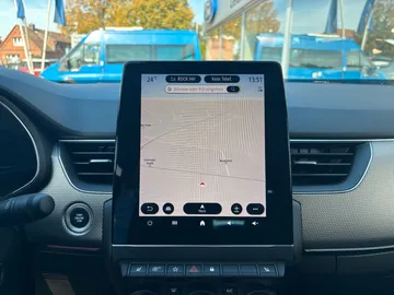 Car image 35