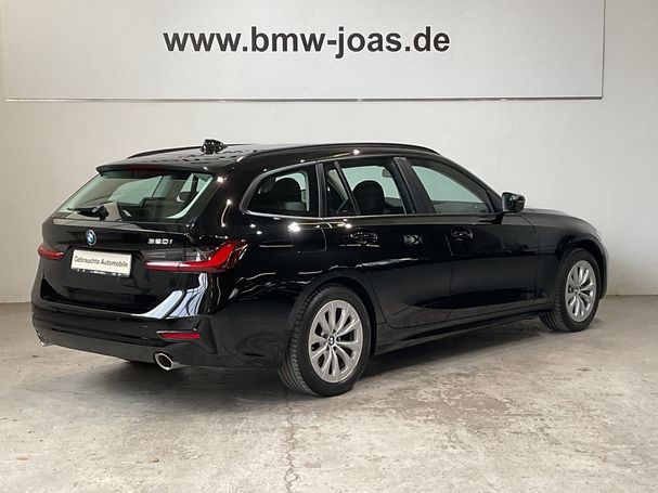 BMW 320i Touring 135 kW image number 14