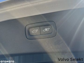 Car image 40