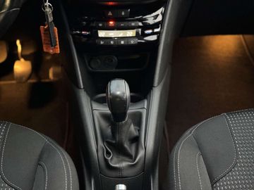 Car image 31