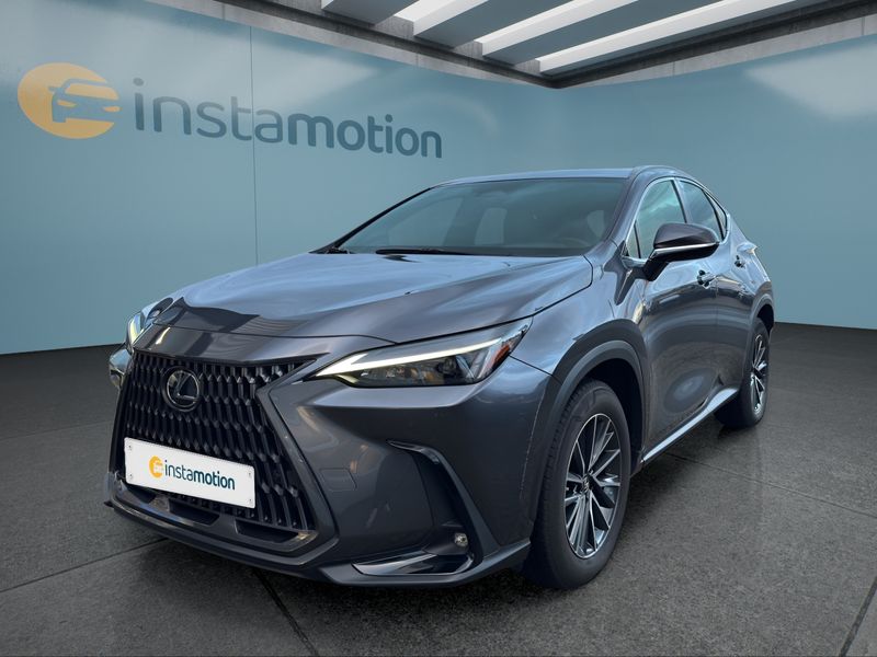 Lexus NX 450h+ E-Four