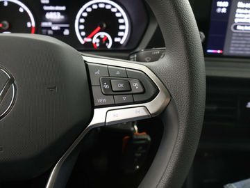 Car image 33