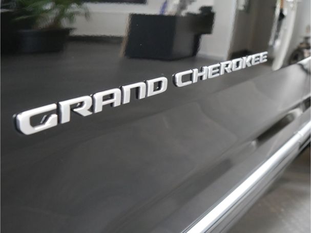 Jeep Grand Cherokee 213 kW image number 9