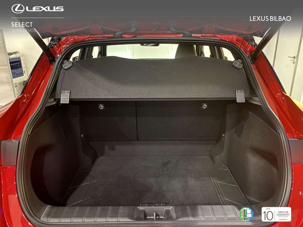 Lexus LBX Emotion 100 kW image number 9