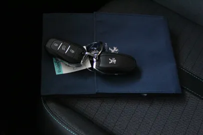Car image 34