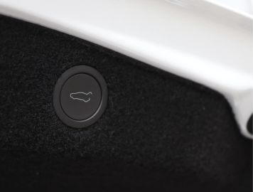 Car image 48