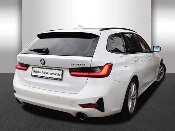 BMW 330d Touring M Sport 195 kW image number 2