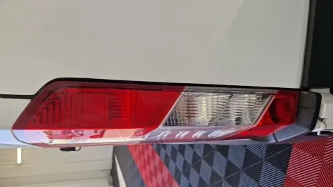 Car image 25