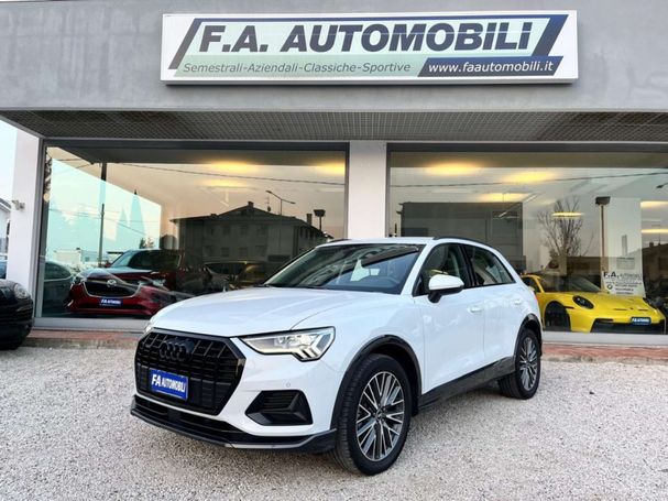 Audi Q3 40 TDI quattro S tronic Advanced Business 147 kW image number 2