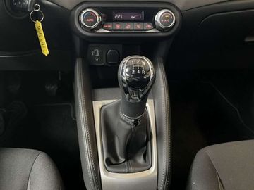 Car image 24