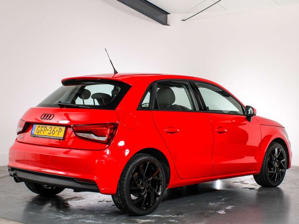 Audi A1 1.0 TFSI Sportback 70 kW image number 2