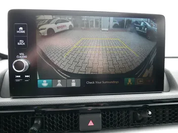 Car image 24
