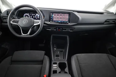 Car image 30