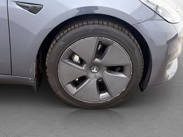 Car image 33