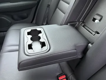 Car image 45