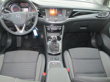 Car image 11