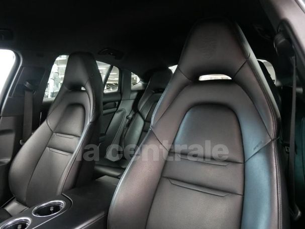 Porsche Panamera 4 E-Hybrid 340 kW image number 17