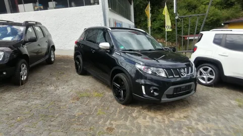 Car image 2