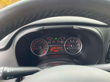 Car image 37