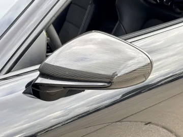 Car image 34