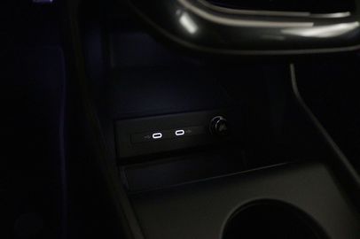 Car image 37