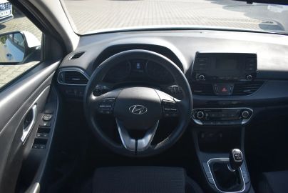 Car image 23