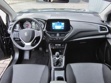 Car image 8