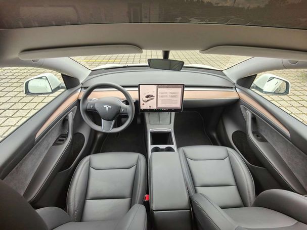 Tesla Model Y 378 kW image number 10