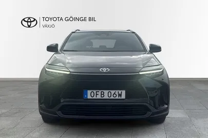 Car image 2