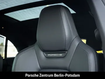 Car image 34