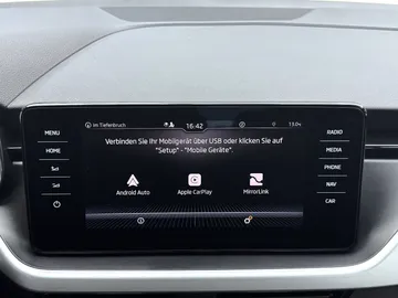 Car image 29
