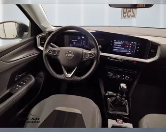 Car image 15