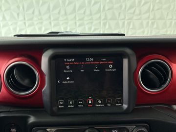 Car image 36