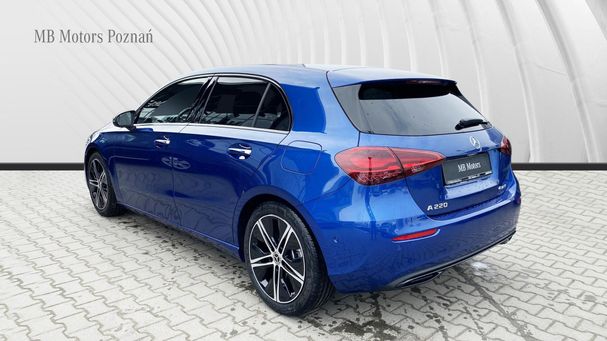 Mercedes-Benz A 220 140 kW image number 4