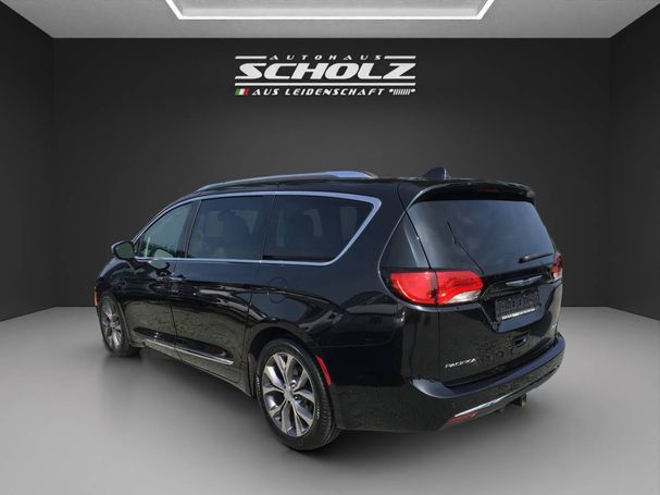 Chrysler Pacifica 214 kW image number 4