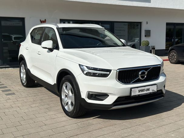 Volvo XC40 Momentum 110 kW image number 7