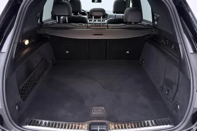 Car image 49