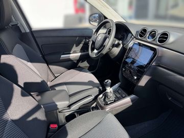 Car image 15