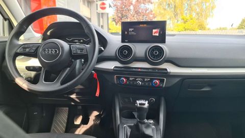 Car image 21