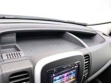 Car image 37