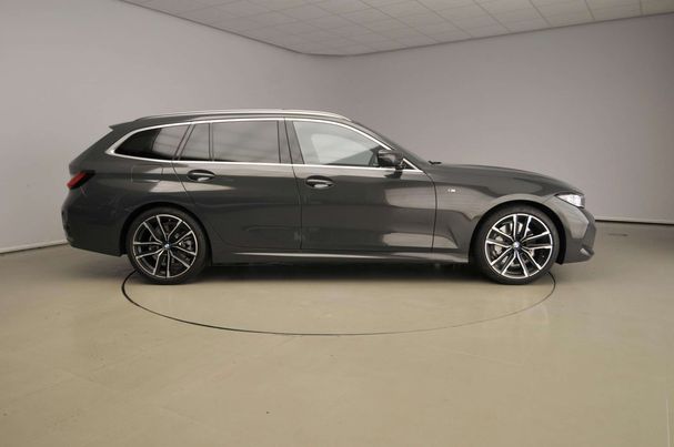 BMW 330i Touring 180 kW image number 3