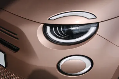 Car image 29