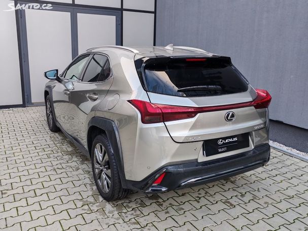 Lexus UX F Sport 135 kW image number 6