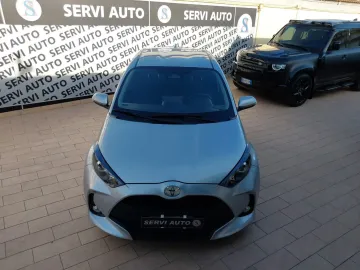 Car image 3