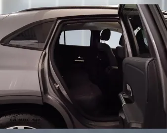 Car image 30
